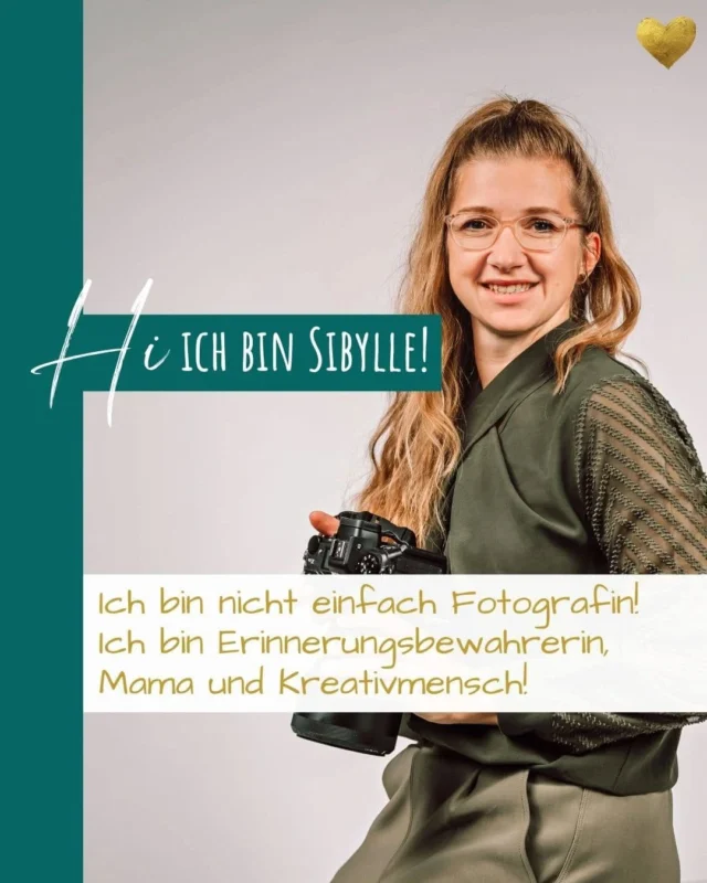 ♥ #aboutme
Hey, schön, dass du da bist! Ich bin Sibylle – kreative Mama, Ehefrau und der Kopf hinter #foreverinlovefotografie aus Chemnitz.

🍀 Ich bin kreativ, organisiert, fröhlich, emotional, ehrgeizig, aber immer herzlich und liebe es Herzensmomente fotografisch festzuhalten.

☕️ Ohne meinen Kaffee startet mein Tag nicht – und ja, ich bin eine kleine Nachteule, denn hier kann ich entspannt arbeiten.🦉. Wenn ich nicht gerade hinter der Kamera stehe, bin ich in der Natur, male oder gestalte, liebe lange Spaziergänge und tiefgründige Gespräche. Mein Mann und mein Sohn sind mein Halt und diese Liebe möchte ich in meinen Bildern spürbar machen, denn sie stehen hinter mir und unterstützen mich.

✨ Wusstest du, dass ich über 2 Jahre lang FotografInnen in der Neugeborenenfotografie ausgebildet habe?

💛 Als Mama und Ehefrau weiß ich, wie schnell die Zeit vergeht – und wie unbezahlbar echte Erinnerungen sind. Genau deshalb schlägt mein Herz für die Fotografie.
Mein Wunsch ist es, Bilder zu erschaffen, die nicht nur schön sind… sondern ECHT.
✨ Mit viel Erfahrung, Herz und Humor halte ich eure besonderen Momente fest - unser Motto:
Fotografie Rund um die Liebe - Hochzeitsfotografie, Neugeborenenfotografie, Schwangerenfotografie, Familienshootings, Goldshootings, Belly Painting.
Nichts ist mir wichtiger, als eure Erinnerungen so festzuhalten, wie sie sich wirklich anfühlen: ehrlich, lebendig, liebevoll.

Wenn du bis hierhin gelesen hast: Respekt! 🎉
Zeig mir dein Durchhaltevermögen mit einem Emoji in den Kommentaren. 😂

Du möchtest Bilder, die dich zeigen, wie du bist – nicht gestellt, sondern voller Gefühl?
💌 Wenn du Lust hast auf Bilder, die dich so zeigen, wie du wirklich bist, schreib mir gern eine Nachricht per DM, per WhatsApp oder klick auf den Link in meiner Bio.

Ich freu mich auf dich!

Herzliche Grüße,
deine Sibylle 

#sachsenfotografen #hochzeitsfotografin #hochzeitsfotografinsachsen #sachsenhochzeiten  #heiraten #heirateninsachsen #chemnitz #erzgebirge #baby #babyshooting #newborn #familie #fotografie #erinnnerungen #fotostudio