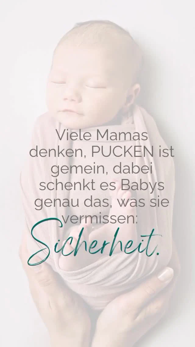Viele Mamas denken, pucken ist gemein, dabei schenkt es dem Baby genau das, was es vermisst: Sicherheit.

Wie ich das meine, verrate ich dir jetzt:

Ich erinnere mich noch an mein allererstes Neugeborenenshooting...
Das kleine Baby war unruhig, die Händchen suchten Halt, die Beinchen zappelten.
Dann habe ich es ganz behutsam gepuckt und plötzlich… wurde es still.
Der Atem wurde ruhiger, es schaute ganz entspannt und dieses Baby – das eben noch suchte – fand Geborgenheit. 

Und genau das ist es, was Pucken wirklich bedeutet: Liebe, Sicherheit, Gewohnheit.

💡 Warum Pucken so wundervoll für dein Baby ist:
1. Geborgenheit wie im Bauch: Die sanfte Enge erinnert dein Baby an die Zeit vor der Geburt: vertraut, warm, sicher.
2. Weniger Reize, mehr Ruhe: Pucken hilft, die vielen neuen Eindrücke zu filtern. Das Baby fühlt sich geschützt und kann besser entspannen.
3. Sanfter Schlaf: Die Begrenzung verhindert das unkontrollierte „Erschrecken“, das Babys oft im Schlaf aufweckt.

Jedes Baby ist anders, aber eines ist gleich:
Das Bedürfnis nach Nähe, Wärme und Sicherheit bleibt.

Und genau das halte ich in meinen Bildern fest. 🤍

📸 Newbornshootings mit Highlightvideo, für die stillsten und schönsten Momente der ersten Tage.

💌 Schreib mir „NEWBORN“ für alle Infos & freie Termine.

📍 Chemnitz & Umgebung

Sibylle von 
forever in love Fotografie 

#neugeborenenfotografie #newbornshooting #pucken #babyfotografchemnitz #foreverinlovefotografie #mamaglück #geborgenheit #momentsfürsherz #liebeimbild #fotografinchemnitz #newbornlove #babyfotografie